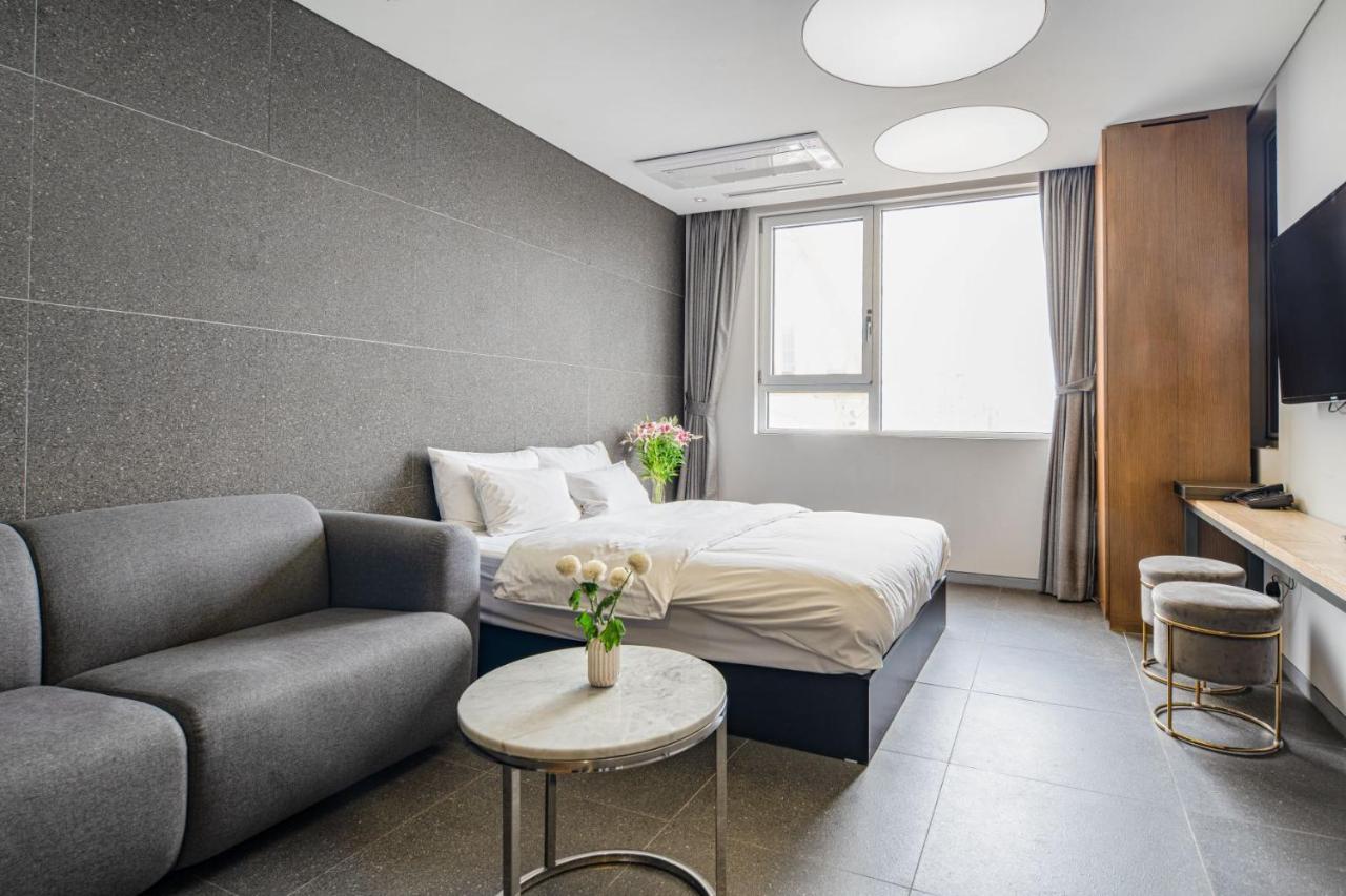 Hotel The Designers Hongdae Seoul Ngoại thất bức ảnh