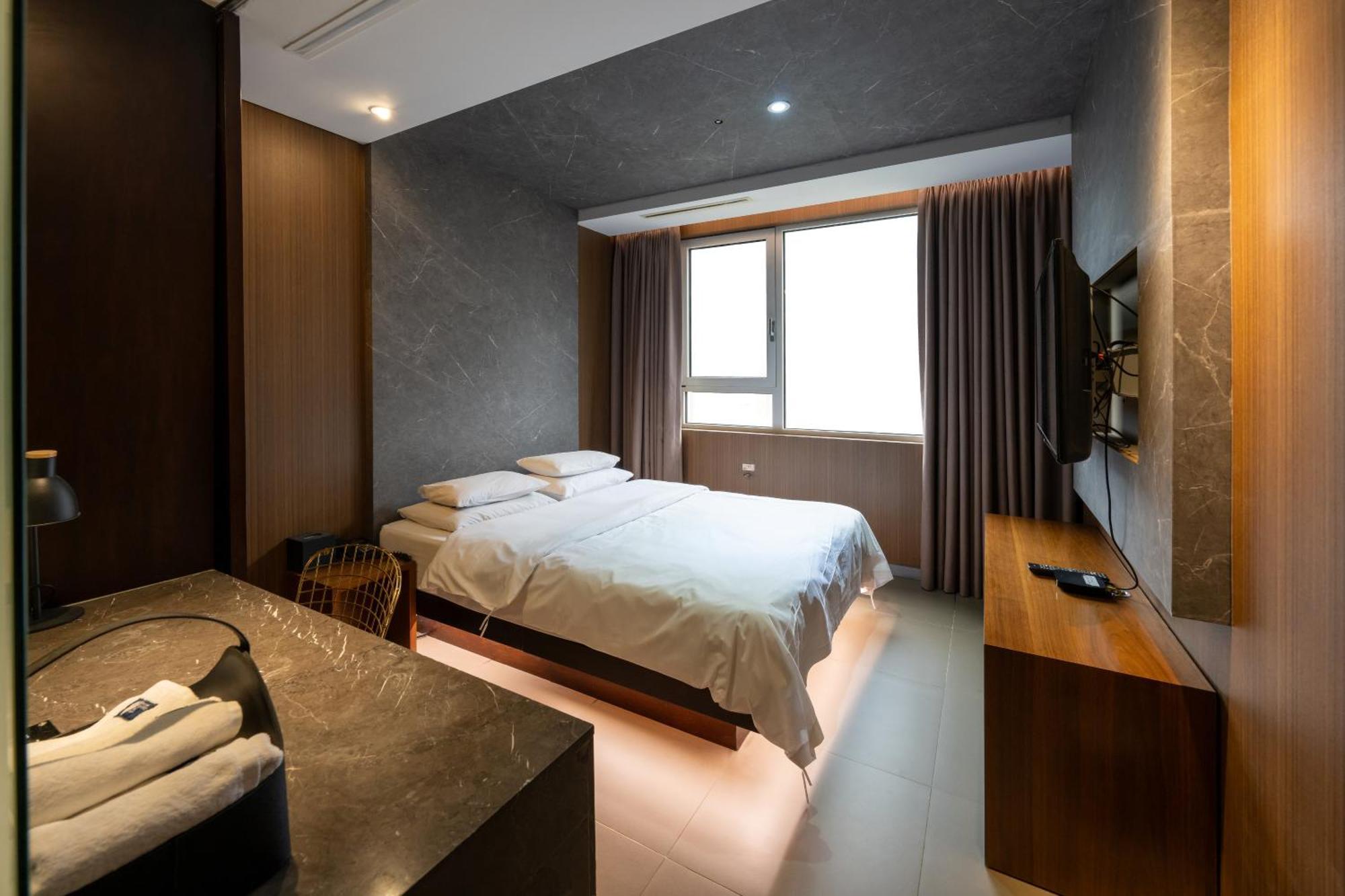 Hotel The Designers Hongdae Seoul Ngoại thất bức ảnh
