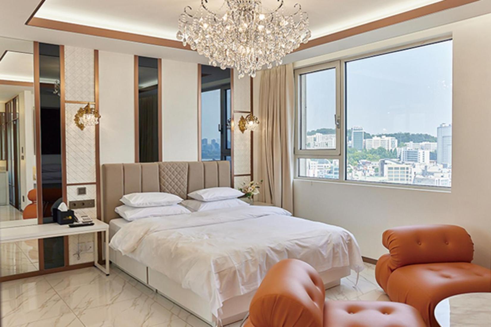 Hotel The Designers Hongdae Seoul Ngoại thất bức ảnh